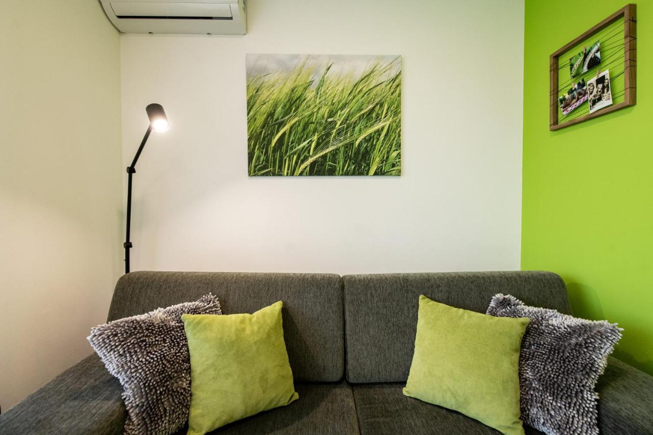 Apartmaji Banonia " Poletni Vetrc " Banovci Exteriör bild